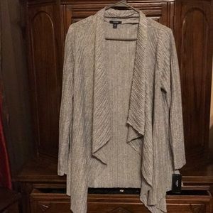 Cute flowy open sweater